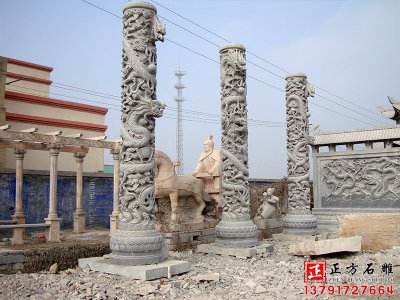 福宫三川殿的石龙柱雕刻特色